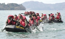 장갑차 탑승부터 고무보트 훈련까지.. 나도 해병대