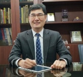 [fn이사람] 김형수 행복건축협동조합 이사장 집 짓는 사람도 사는 사람도 다 행복해야죠