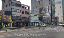 “영등포역 앞 노점 철거..  50년 쌓인 걸 단 두 시간만에 해냈다”