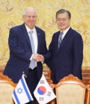 文대통령 이스라엘과 FTA 조기 타결시 경제협력 확대