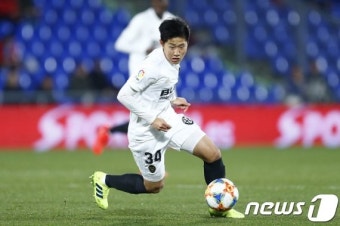 이강인, 전세계 U-20 유망주 랭킹 15위 이름 올려