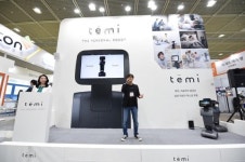 휴림로봇, 퍼스널 로봇 ‘테미’ 공식 론칭…서비스 로봇시장 진출