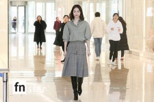 [포토] 이연희, ‘쇼핑몰을 걷는 바비인형’