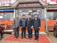 [코로나19] 진영 장관 시흥 천막시장실 위문