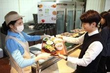 아워홈, 급식사업장서 면역력 강화 '푸드테라피' 메뉴 선봬