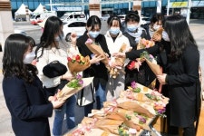 여러분의 노고에 감사의 마음을 전합니다
