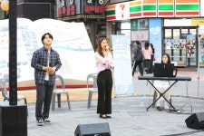 기형도문학관 ‘시 낭독 버스킹’ 진행…“특별한 경험”