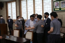 [fn 이슈추적] ‘불륜’ ‘막장’ 김제시의회, 불륜사태 왜 이렇게 불거졌나 