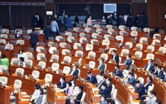 김종인 제동에… 통합당 장외투쟁 일단 보류