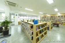 카페-공부방-힐링, 의왕시 청계숲고운도서관