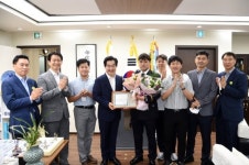 의정부시 급류 속 아이 구한 경찰관 시민표창