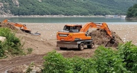 춘천 소양댐 등 한강상류 4개댐 부유물66,300㎥ 유입...본격 수거 돌입
