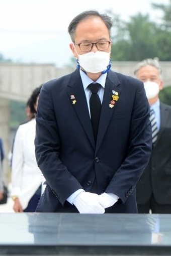 민주당 전당대회 ‘코로나 불똥’… 