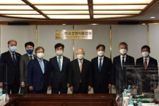 손경식, 여당 만나 경제3법 저지 법안으로 기업 손실이 난다면 잘못된 규제이며 후회스러운 것
