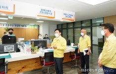 [fn포토] 수돗물 유충 파문…고개 숙인 원희룡 제주지사