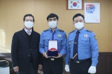 ‘바다의 히어로‘ 해경 구조왕에 곽대수 경위 선발