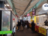 상품권·배달로 위기극복...코로나에도 시민 몰리는 전통시장