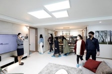 창원 가포택지지구에 쏠린 관심 ‘마창대교 반도유보라 아이비파크’ 방문객 줄이어