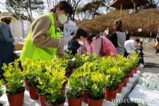 과천시 문원사랑방에는 ‘소통 꽃’이 핀다