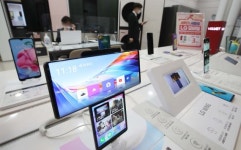피처폰 영광에 스마트폰 늑장 진입… 윈도 OS도 '잘못된 선택' [LG 스마트폰사업 철수]