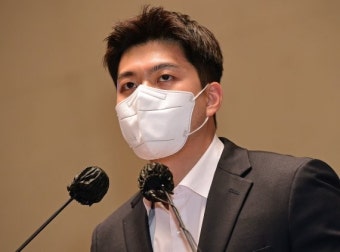 전용기 '이준석, 전두환과 원팀' 발언에 김용태 