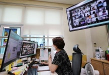 수도권 학교 90%, 원격수업으로 전환