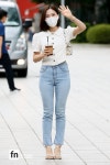 [포토] 오마이걸 효정, 예쁜 청바지핏
