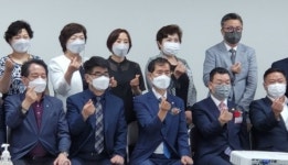 회전신발 슈넥스-한방화장품 백옥생 손잡았다