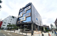 아파트 규제 반사이익… 지식산업센터 평당 3천만원 넘었다