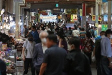 중기부, 코로나19 소상공인 손실보상 전담기구 신설