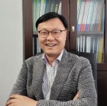 백용구 테크늄 대표 2차전지 수명·가격·안전성 잡는 핵심소재...업계 판도 바꿀 것