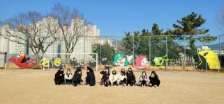 부산 대연중, 학교 운동장에 아트펜스 작품 설치