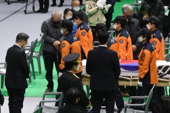 평택 화재사고 관계자 14명 출국금지…순직소방관 영결식