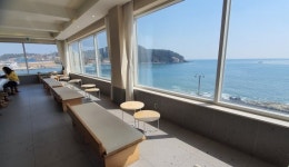 부산 기장 해안가 카페촌 힐링명소 공극 샌드커피