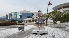 의정부문화재단-크라운해태 ‘견생조각전’ 진행