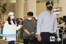 [포토] 현빈-손예진, '달콤한 신혼여행을 마치고'