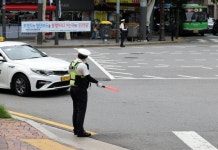 우회전 시 횡단보도 앞 일단 정지
