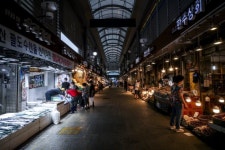 빚으로 겨우 버텼는데...부도 위기 내몰린 中企·자영업자[빅스텝 후폭풍]