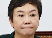 최고위원 사퇴하는 정미경