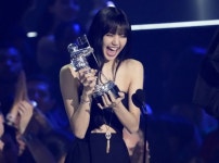 블랙핑크, 美 MTV VMAs 2관왕...리사 '베스트 K팝'
