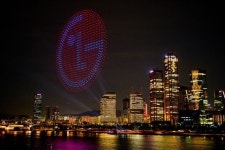 여의도 밤하늘 수놓은 무드업 냉장고...LG전자, 한강공원서 드론쇼 펼쳐