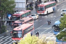 경기도 광역버스 1100여대 18일부터 입석 승차 중단