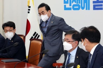 더불어민주당 원내대책회의