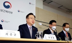 취임 두달 반 조규홍 장관 건보 지출개혁, 지속가능성 높일것