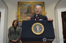 해리스 부통령을 대통령으로… 바이든 또 실언