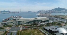 부산항 크루즈 뱃길 3년 만에 활짝
