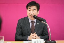 김영욱 부산진구청장 부전천 1.3㎞ 물길 복원… 지역경제 원동력 삼을 것 [인터뷰]
