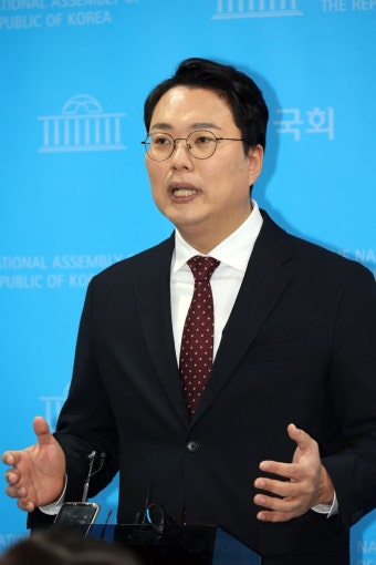천하람 기자회견