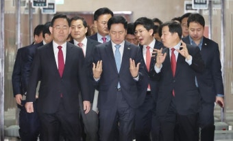 침통한 국민의힘 최고위원회의