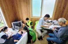 한반도 호우 덮친 날 지리산 산골마을에 의료봉사 손길